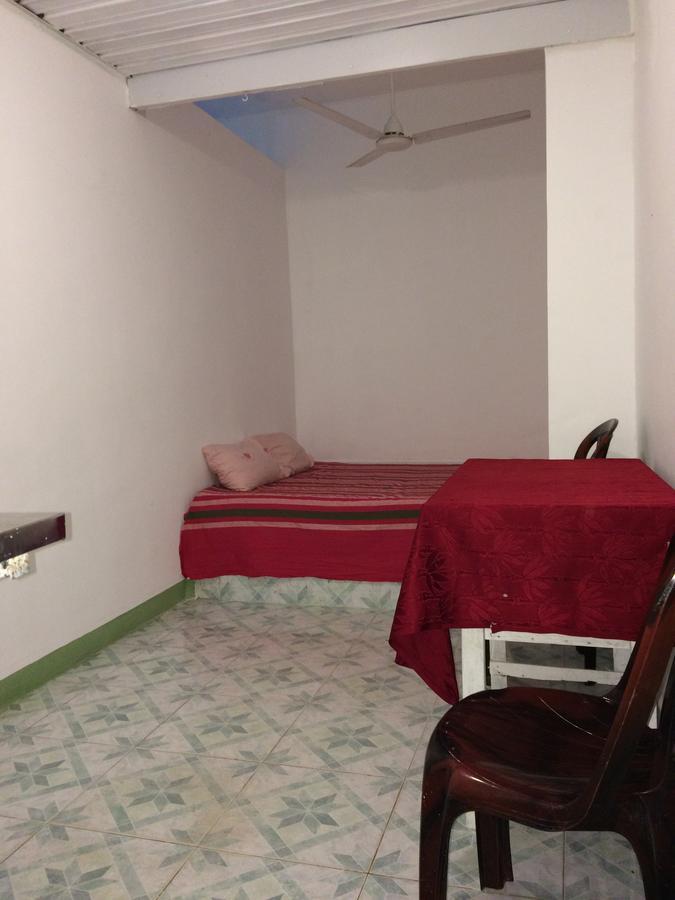 Rr House Hotel Коломбо Екстериор снимка