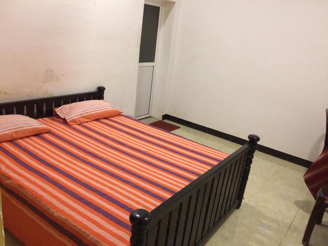 Rr House Hotel Коломбо Екстериор снимка